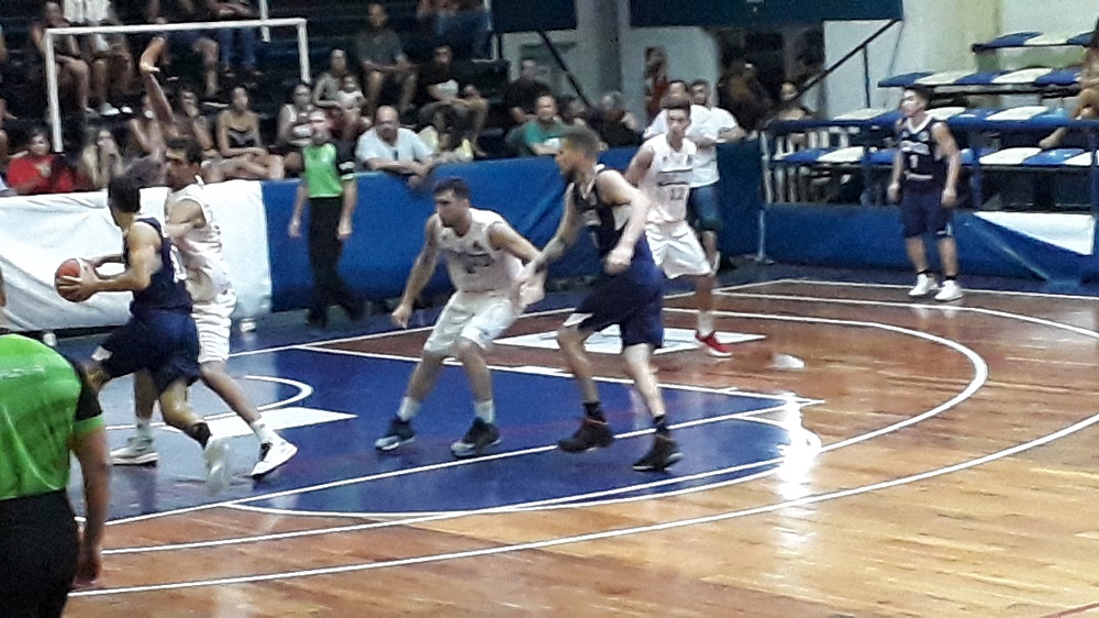 Ajustada derrota de Somisa