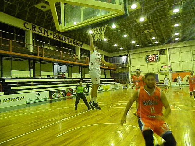 Regatas no pudo con el «Pincha» de La Plata