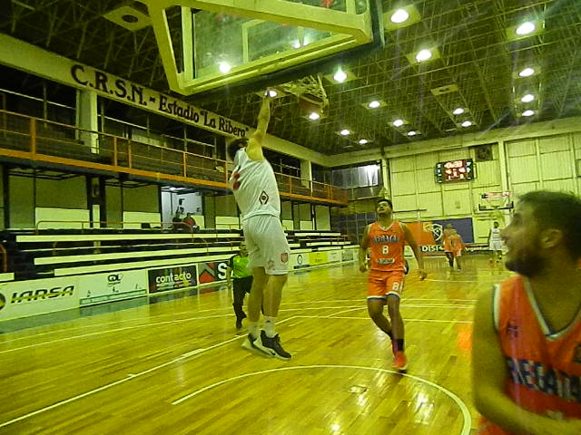 Regatas no pudo con el «Pincha» de La Plata