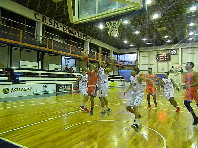 Regatas no pudo con el «Pincha» de La Plata