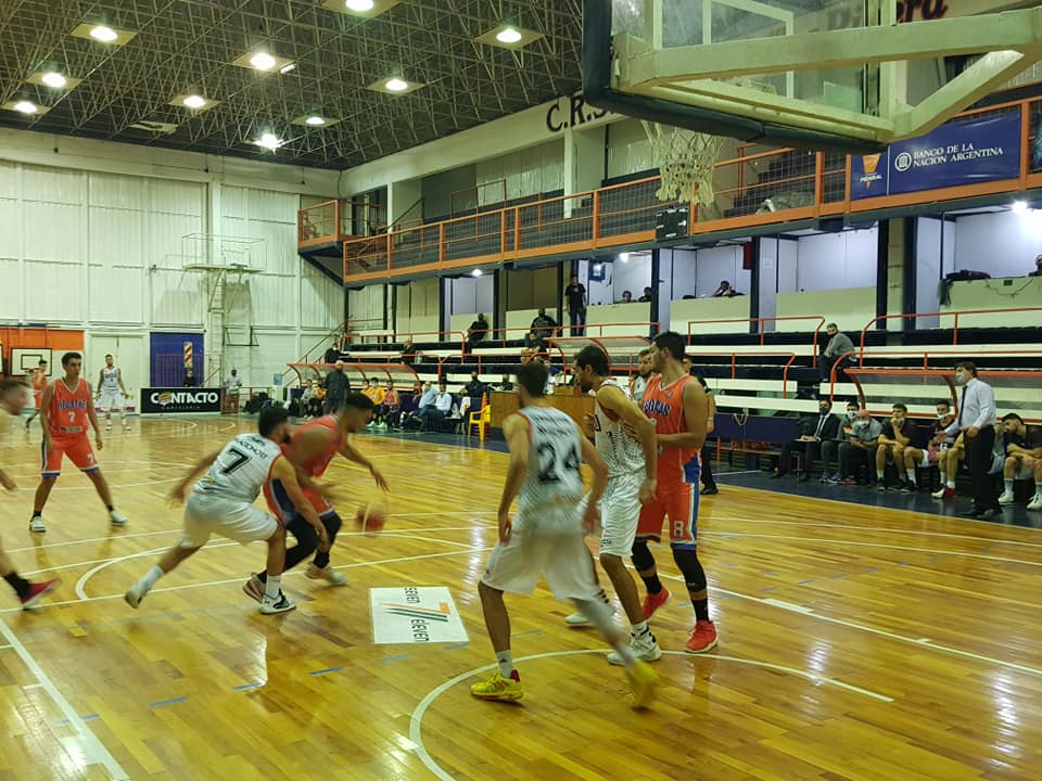 El ultimo tiro no fue para Regatas y la victoria quedó en manos de Pergamino Basket
