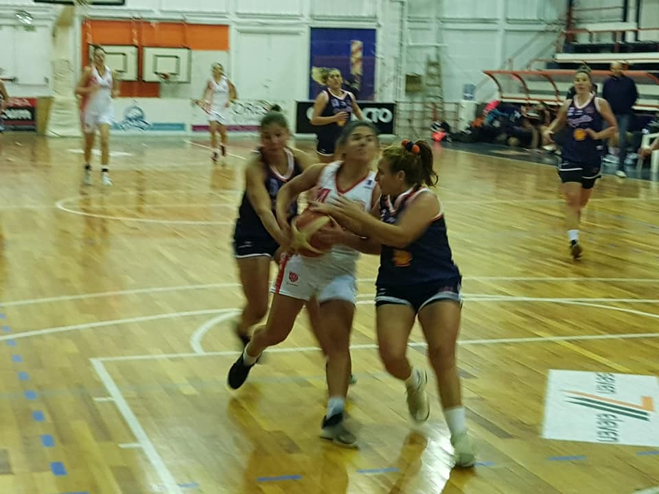 Regatas cayó ante la efectividad del perímetro entrerriano