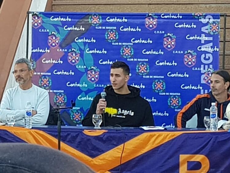 El club Regatas homenajeó a Juan Musso