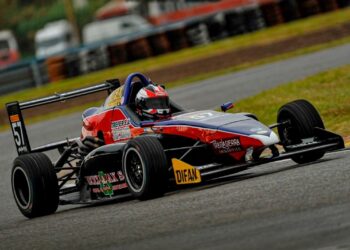 FORMULA 2.0: TRAVERSO CORRE EN PARANA