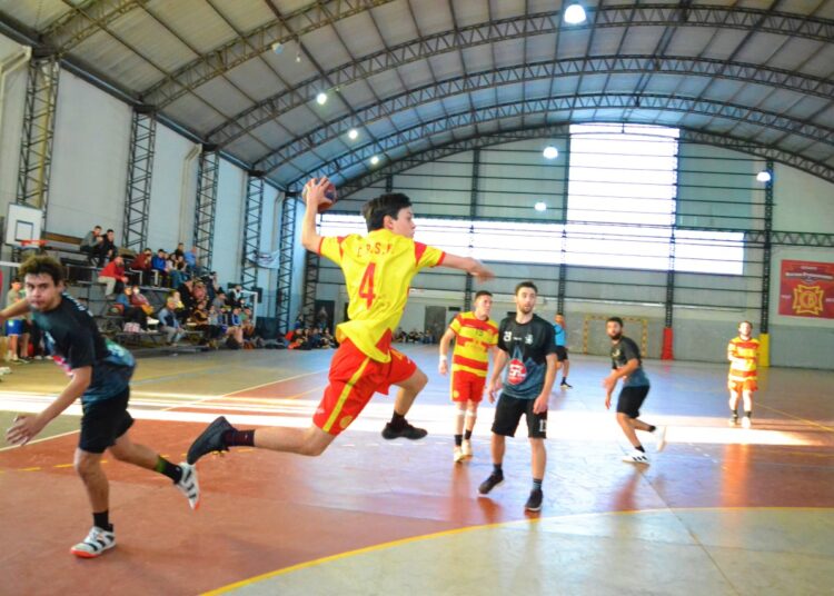 HANDBALL: REGATAS, BELGRANO Y SOMISA EN LO MÁS ALTO