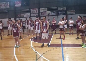 Sacachispa presentó nueva indumentaria para el Pre Federal