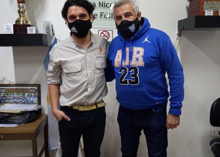 Emanuel Ojeda sigue en la conducción de la selección nicoleña