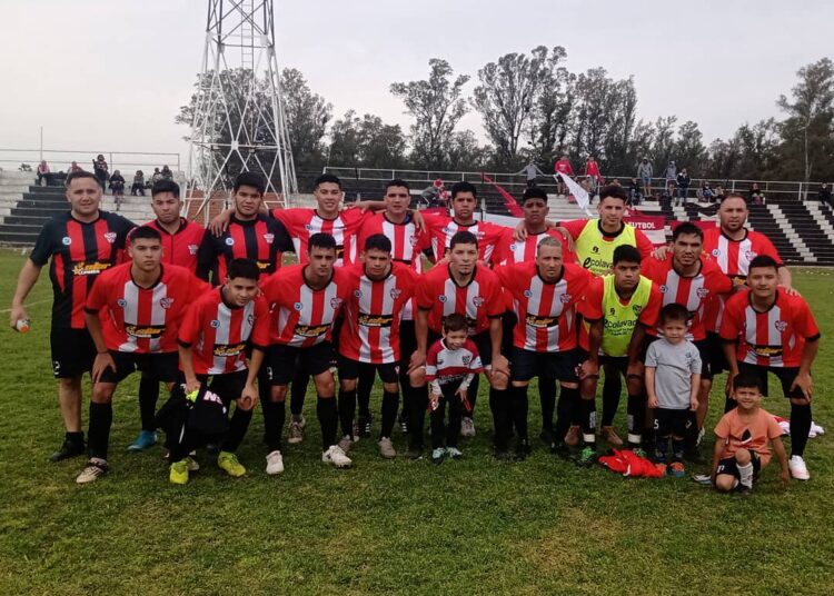 Regatas arrancó con victoria ante Los Andes