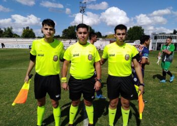 Los árbitros para el arranque del torneo