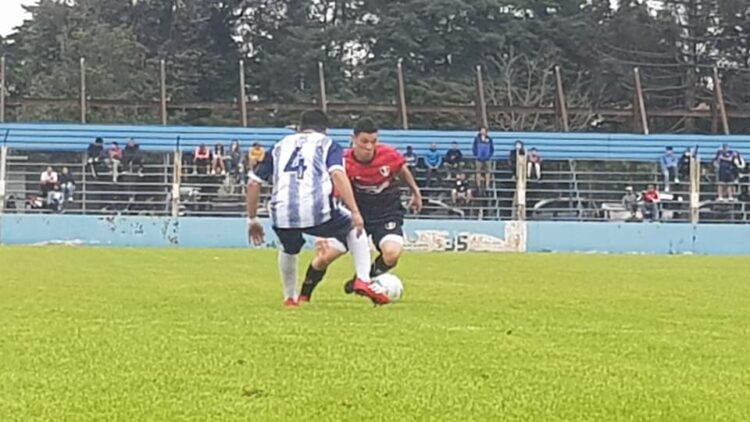 General Rojo ganó, gusto y goleó