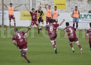 Federal A: Defensores se reencontró con la victoria