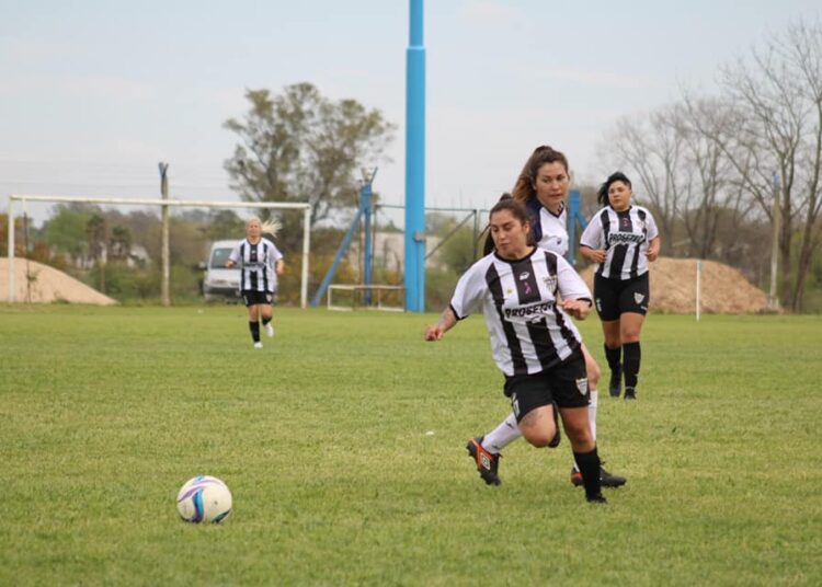 Fútbol Femenino: El domingo se juega la fecha 2 en 12 de Octubre