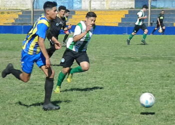Argentino le ganó a Doce y es puntero