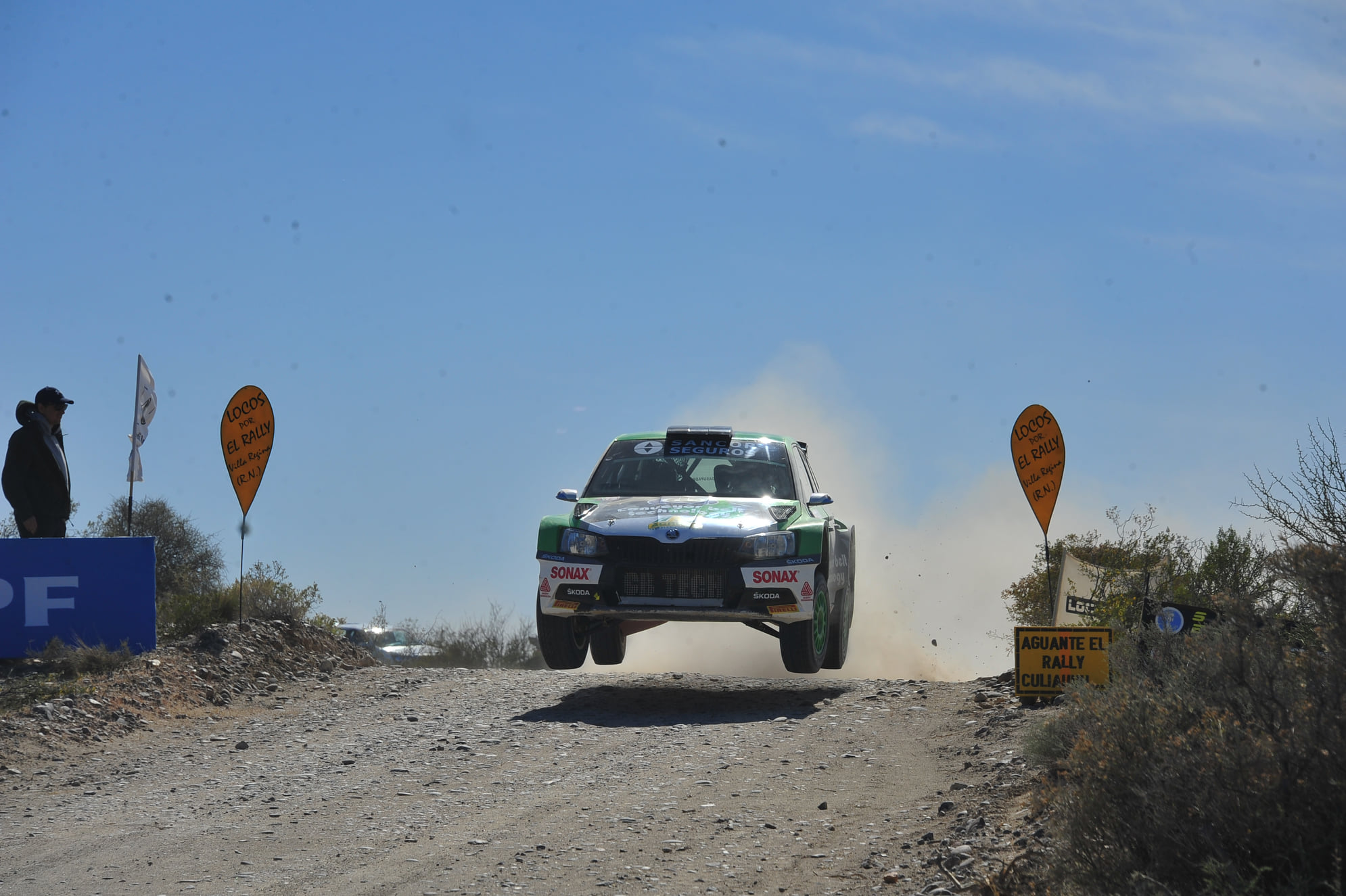 Sebastian Monserratt marcha tercero en el Rally de la Manzana