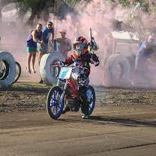 Tiene diez años, corre contra pilotos de 30 y sueña con llegar al MotoGP: Benjamín Peralta, la joya del motociclismo argentino