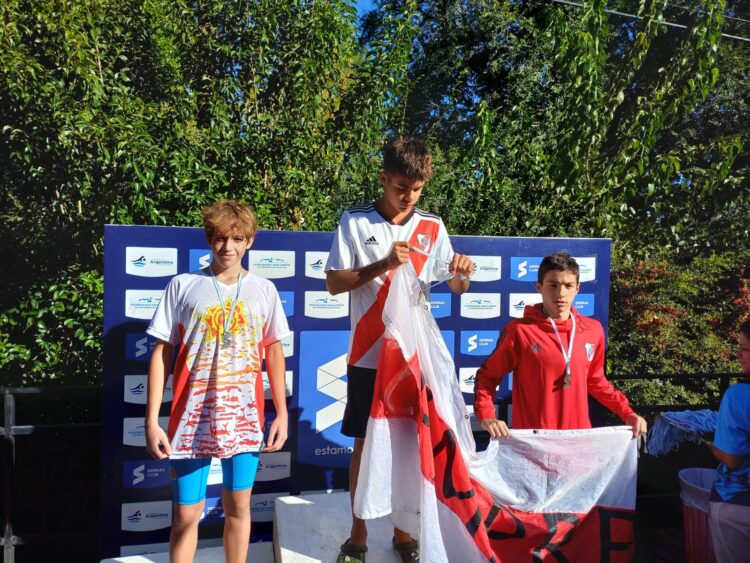 NADADORES DEL CLUB BELGRANO PARTICIPARON EN LA COPA OTOÑO SIERRAS CLUB DE SAN LUIS