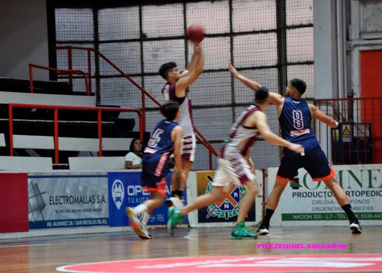 Regatas A le gano a Sacachispa