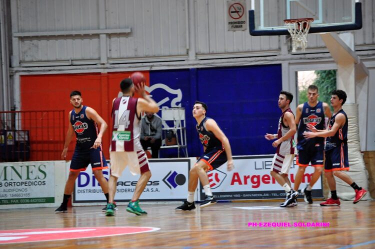 Regatas A le gano a Sacachispa