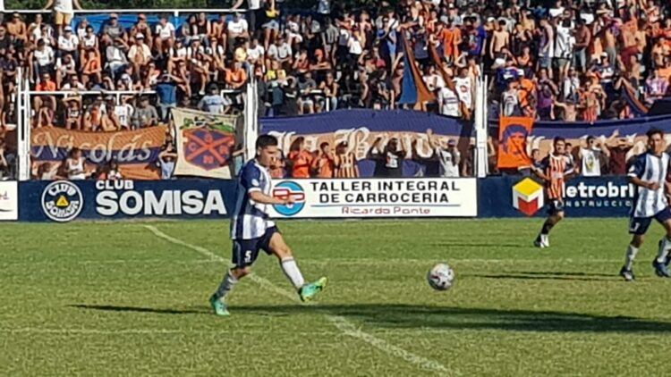 Regatas se metió en la final en un partido increíble
