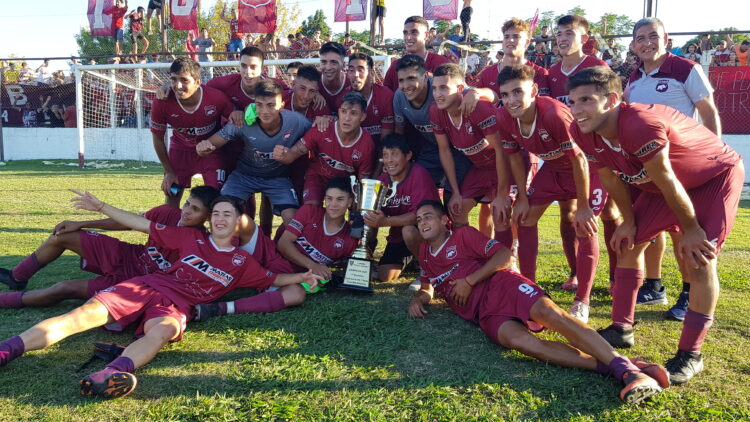 Defensores volvió a gritar campeón