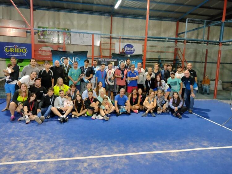 Se realizo el primer Torneo del Circuito Nicoleño de Pádel