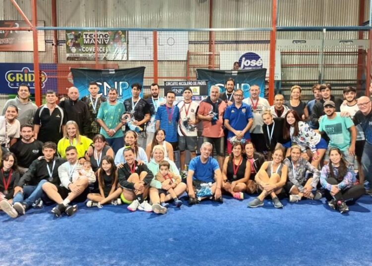 Se realizo el primer Torneo del Circuito Nicoleño de Pádel