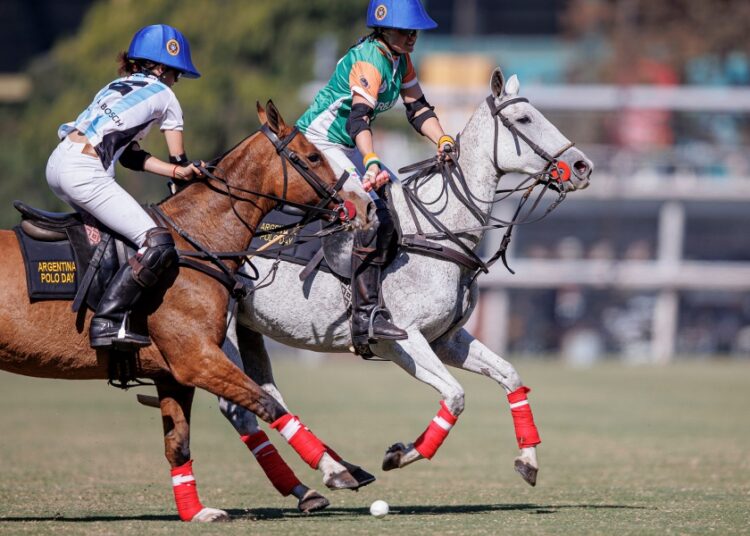 Argentina superó a Irlanda en el comienzo del Mundial femenino de polo