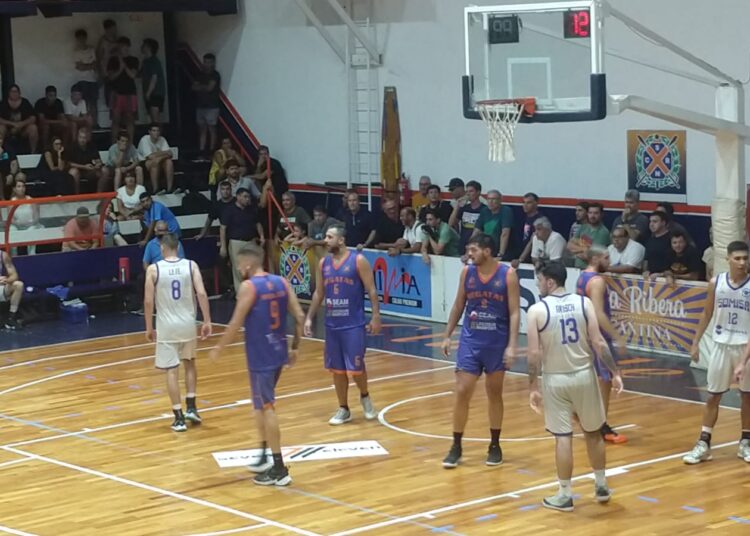 Regatas recibe a Gimnasia, este martes