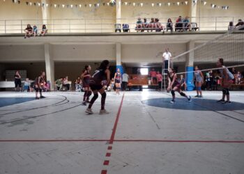 Comenzó la actividad oficial del Voley de la ANV