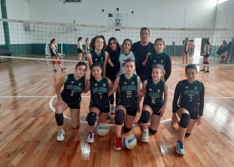 Se jugo la sexta del Voley nicoleño
