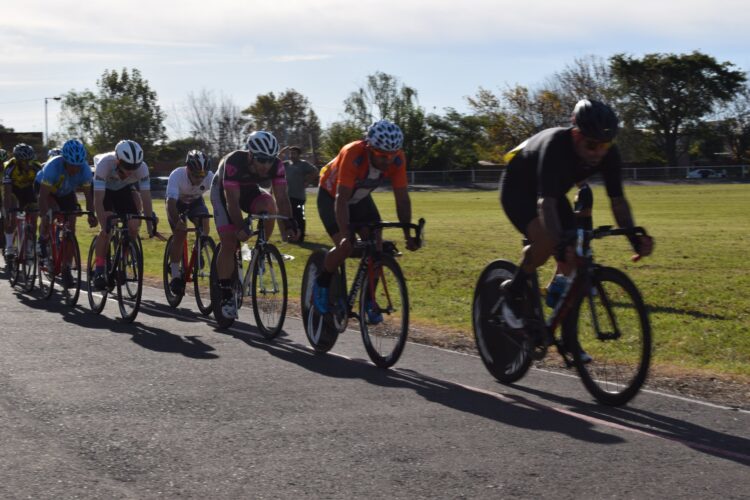 Este jueves comienzan los nocturnos del club Ciclista