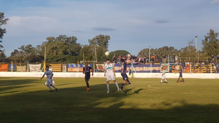 Argentino y Regatas solo un empate