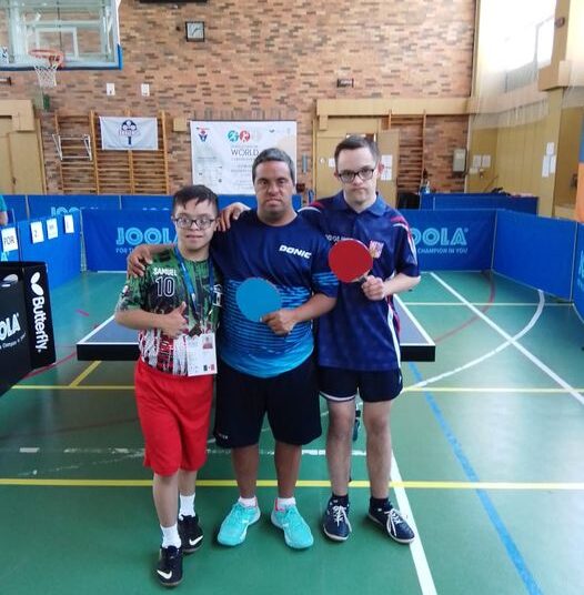 TENIS DE MESA PARA PERSONAS CON SÍNDROME DE DOWN: JUAN PABLO CASTET GANÓ SUS TRES PARTIDOS EN LA COMPETENCIA POR EQUIPOS