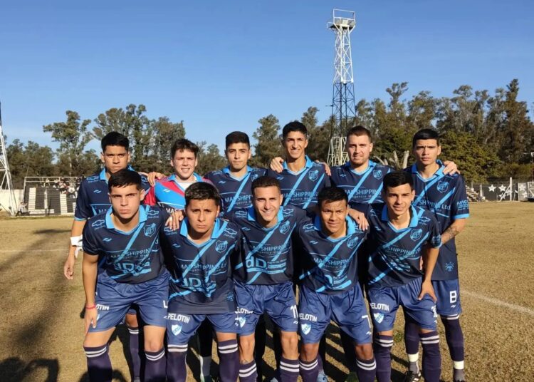 Con un fiérrazo de Tomas Fher Paraná le gano a La Emilia y se subió a la punta
