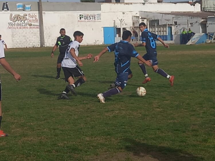 Paraná goleó y recuperó la punta