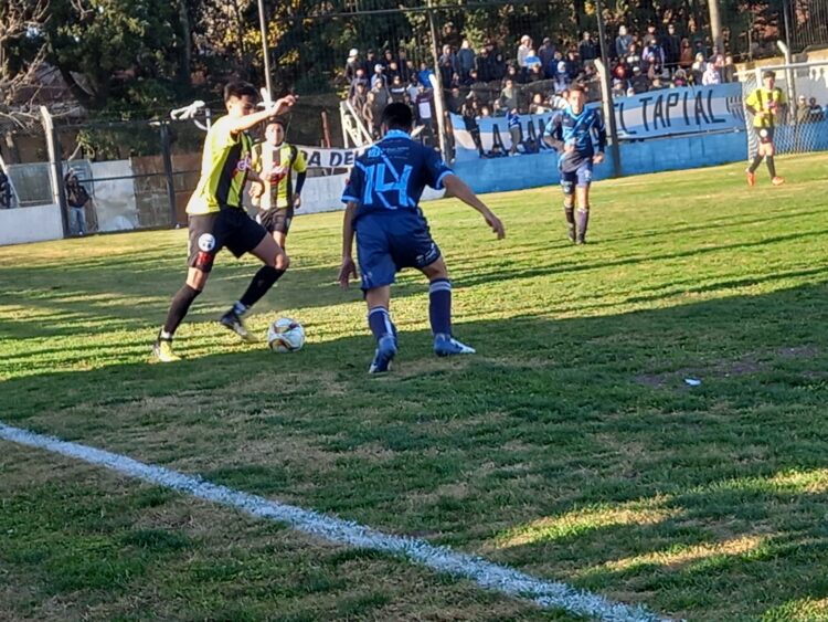 Paraná erró menos en los penales y avanzó a semifinales
