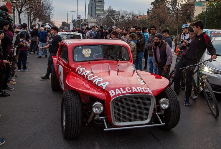 Una caravana de autos históricos para celebrar los 85 años del Turismo Carretera