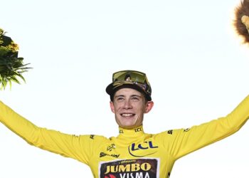 Jonas Vingegaard ratificó supremacía y se impuso en el Tour de Francia
