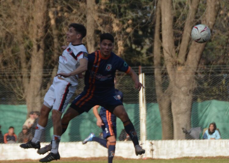 Regatas y Belgrano son los escoltas de Parana