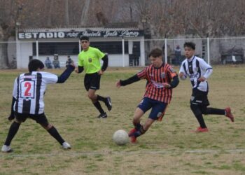 El «Juanse» Nuñez de la séptima de Regatas