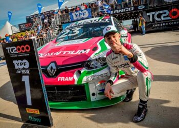 ¿Quién es «Nacho» Montenegro, el piloto sensación del automovilismo nacional?