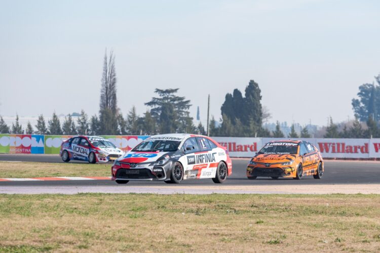 MÁS DE 15 MIL PERSONAS VIVIERON UN GRAN FIN DE SEMANA EN EL AUTÓDROMO SAN NICOLÁS