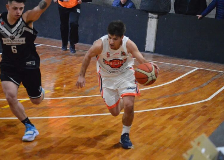 Regatas espera por Almagro de Esperanza