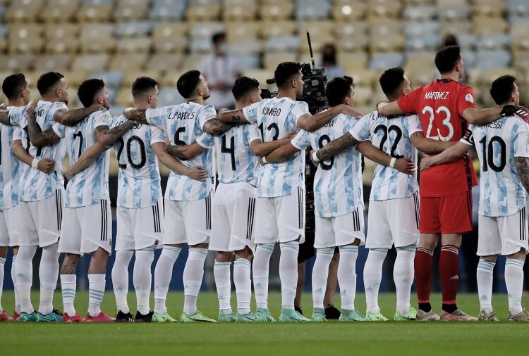 Argentina enfrenta a Jamaica en el último amistoso de la gira