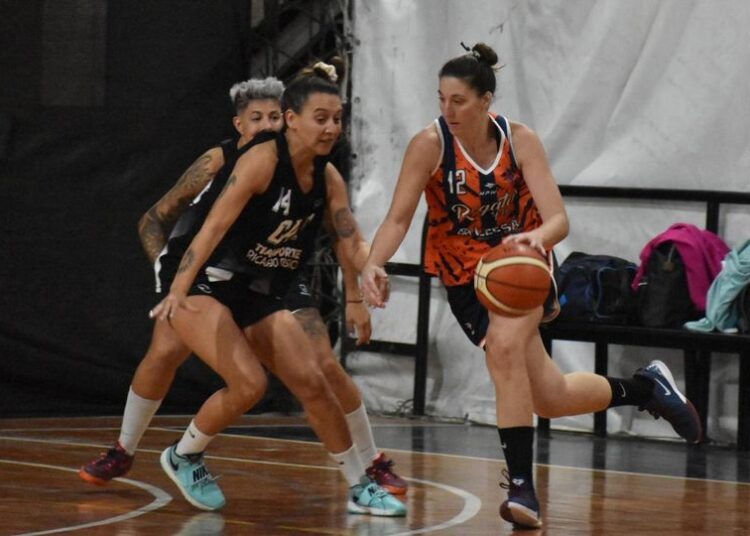 Regatas arranca en » La Ribera» la semifinal del Rosarino