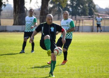 Regatas lidera el Senior, escoltado por Argentino y Defensores