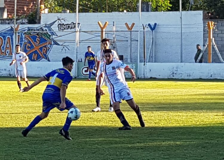 Regatas debuto con victoria ante la Peña Boquense de Arrecifes