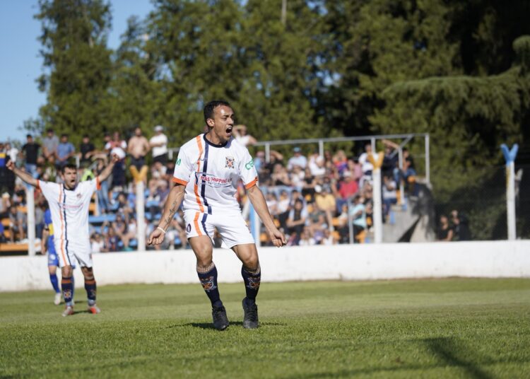 Regatas quiere volver a gritar de a tres y La Emilia ira por sus primeros puntos en el Regional