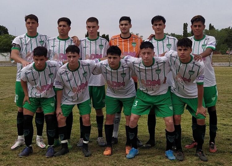 Los Andes paso a las semifinales por penales