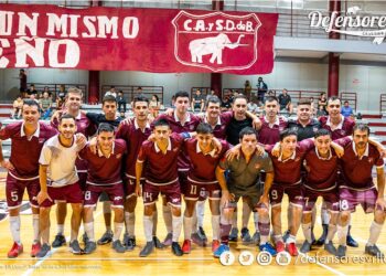 Defensores cerro el 2022 gritando campeon ante Gran Rey.